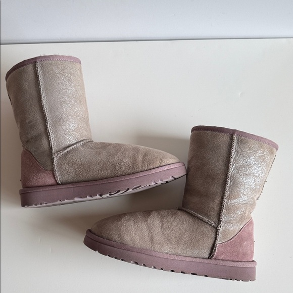 UGG classic short II metallic boots size 7 - Picture 1 of 12